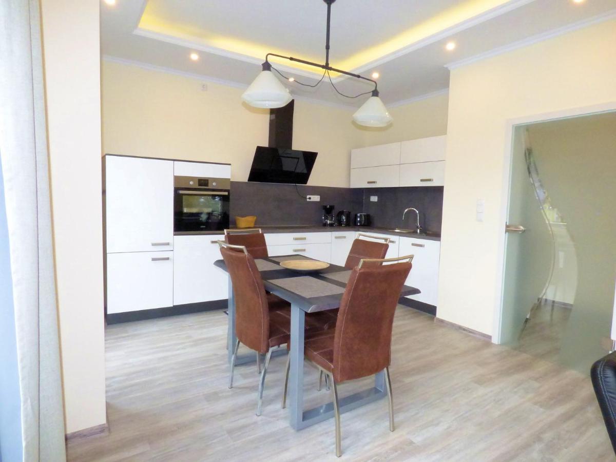 Ferienhaus Moselpromenade Zell an der Mosel Ngoại thất bức ảnh